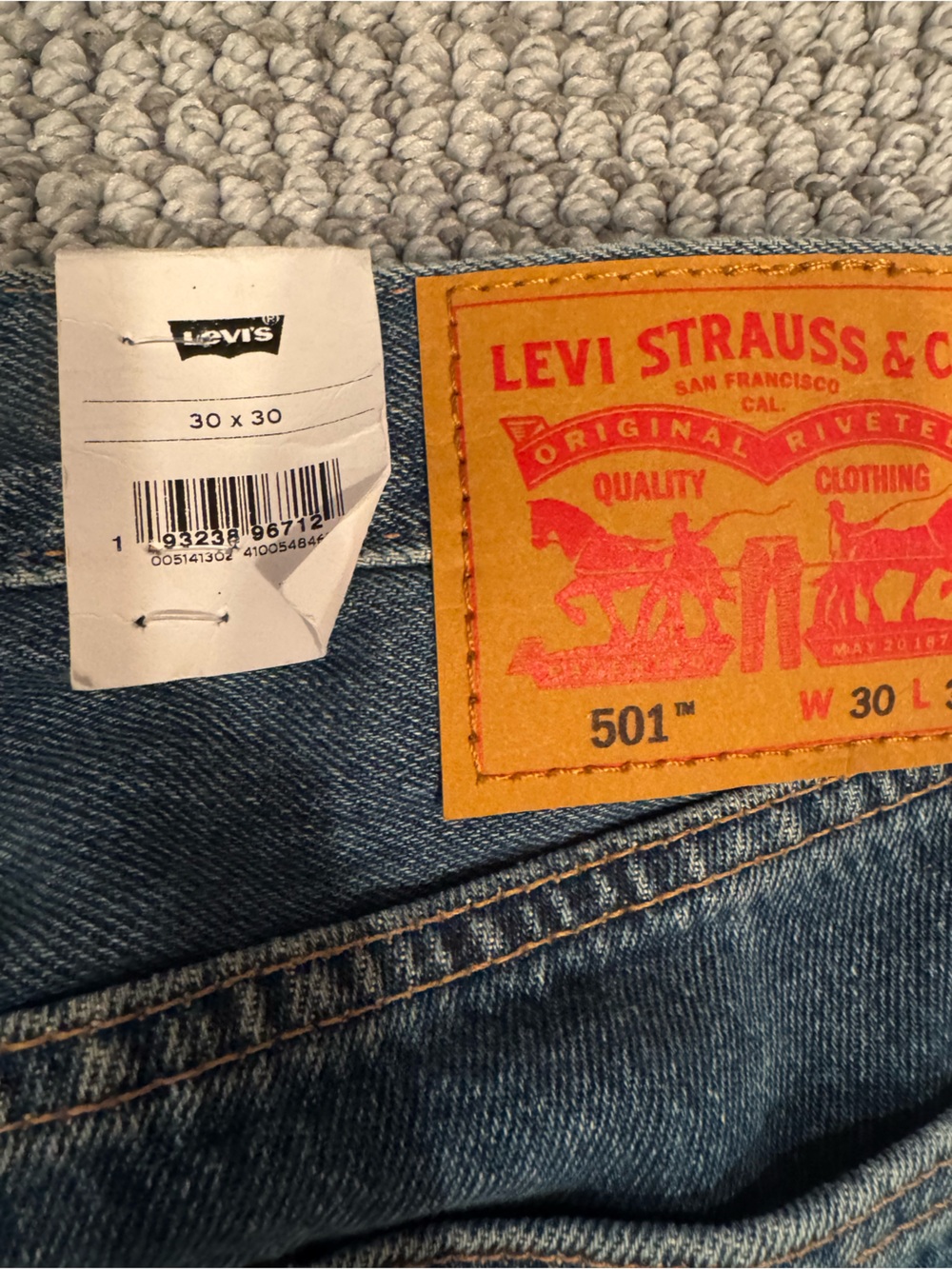 👖LEVI’S MEN’S DARK WASH SLIM STRAIGHT JEANS👖 - Picture 7 of 9